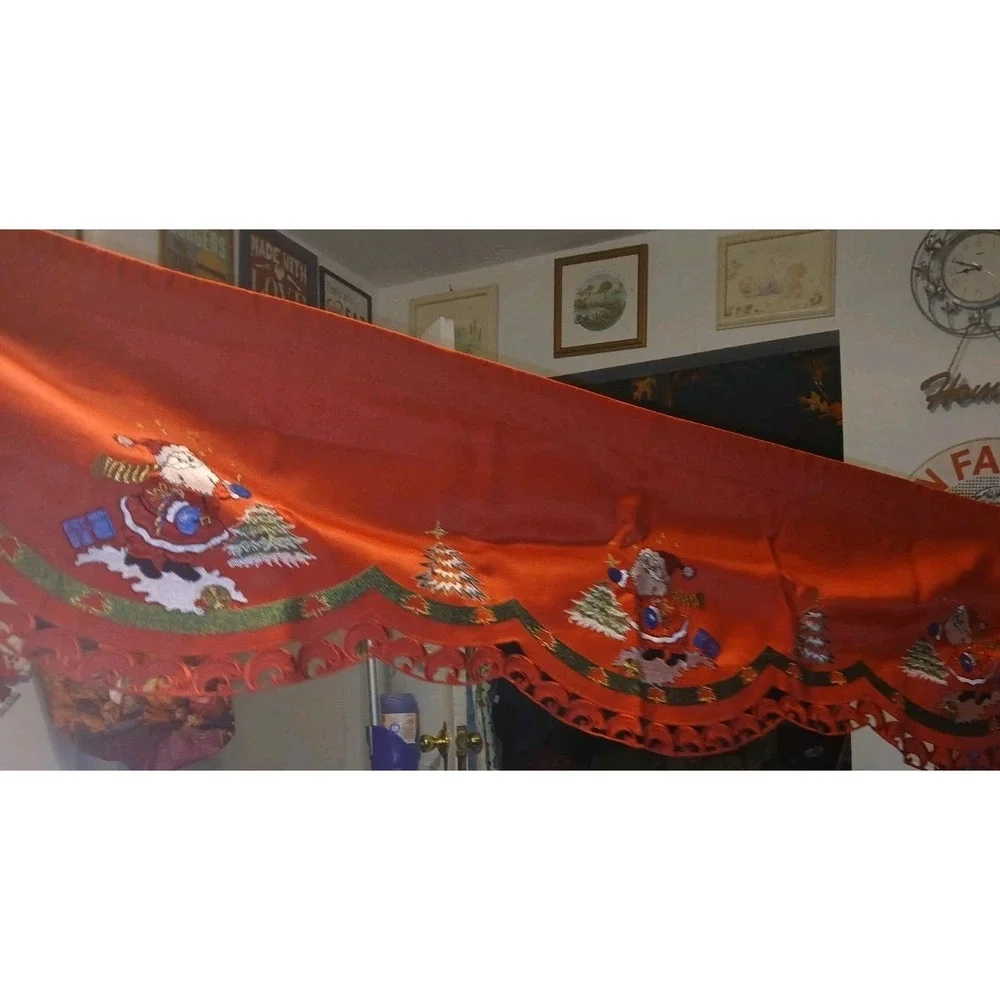 NEW Christmas Tree Santa Claus‎ Embroidered Scalloped Valance